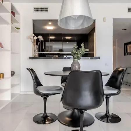 310 Puerto Banus Front Line Panoramic Sea View Apartment